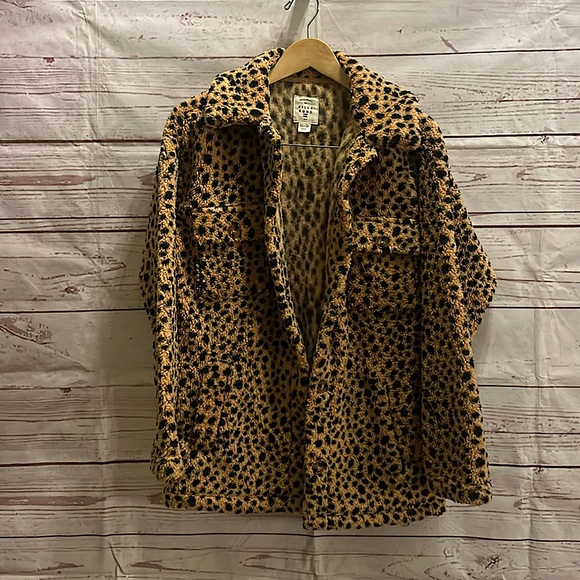 Billabong Cozy Leopard Print “Shacket” - Picture 1 of 2